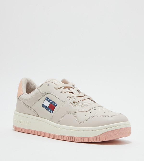 Buy Tommy Jeans Retro Basket Low Top Sneakers in Beige 6thStreet Saudi Arabia