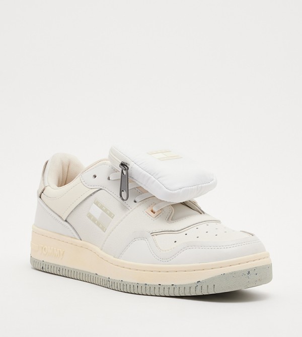 Basket Canvas Low Top Sneakers