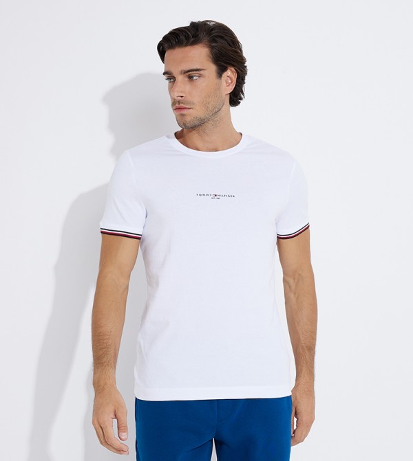 Logo Detail Short Sleeves T-Shirt