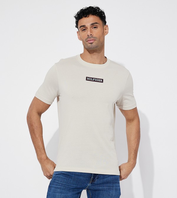Logo Detail Short Sleeves T-Shirt