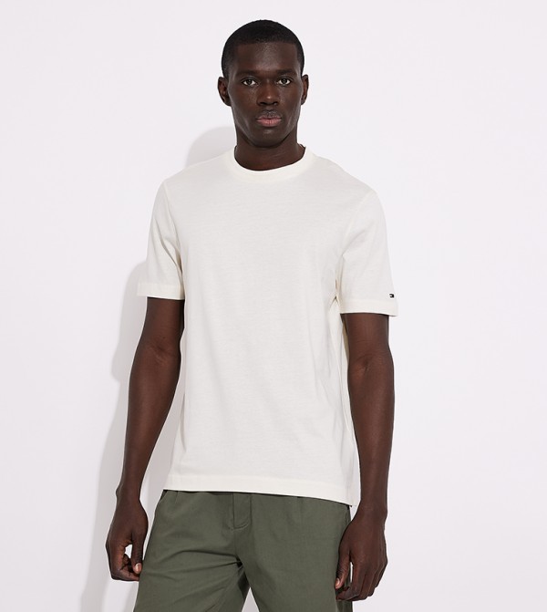 Logo Detail Short Sleeves T-Shirt