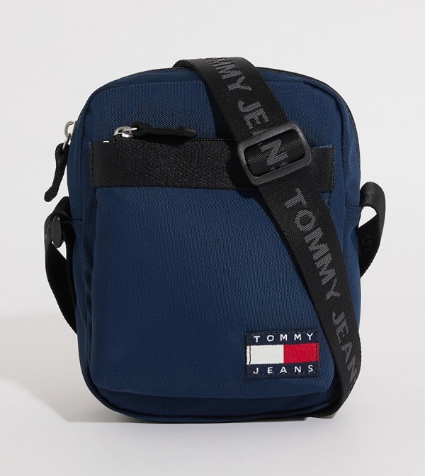 Buy Tommy Hilfiger Logo Detail Daily Reporter Bag In Navy
