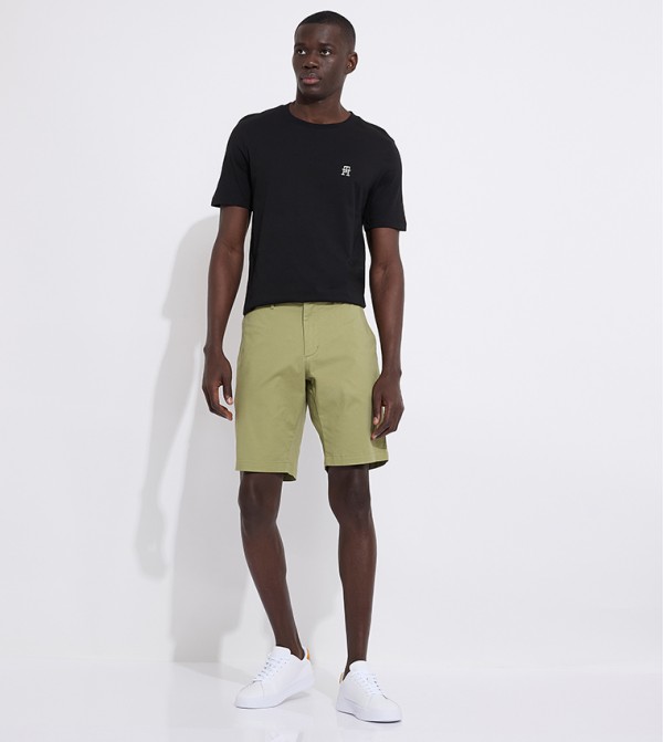 HARLEM Solid Chino Shorts