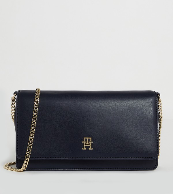Refined Textured Chain Handle Shoulder Bag