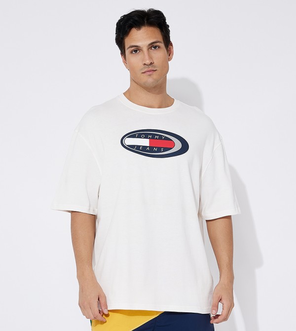 Logo Detail Short Sleeves T-Shirt