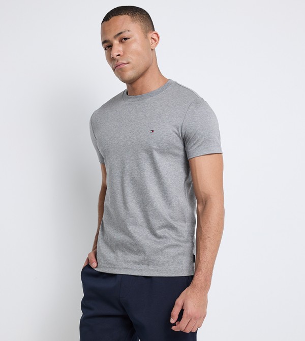 Logo Detail Short Sleeves T-Shirt