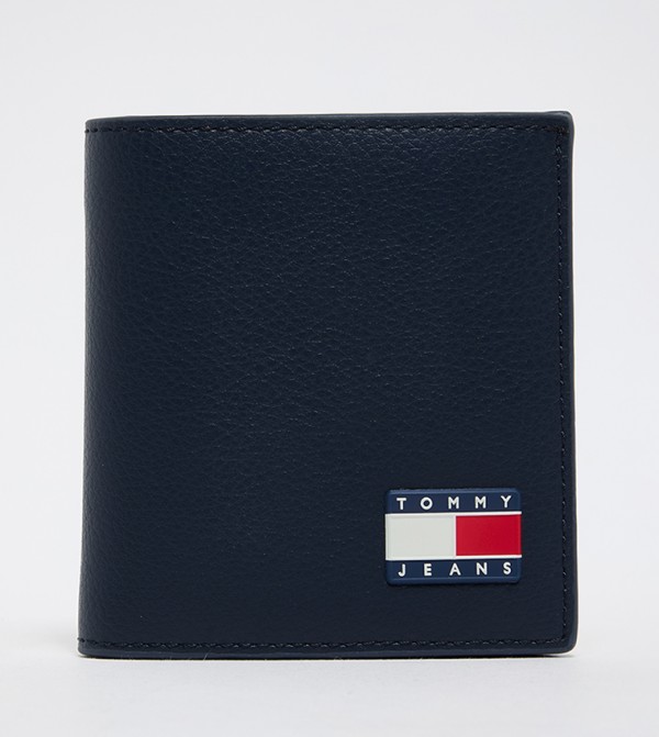 HERITAGE Textured Leather Bi-Fold Wallet