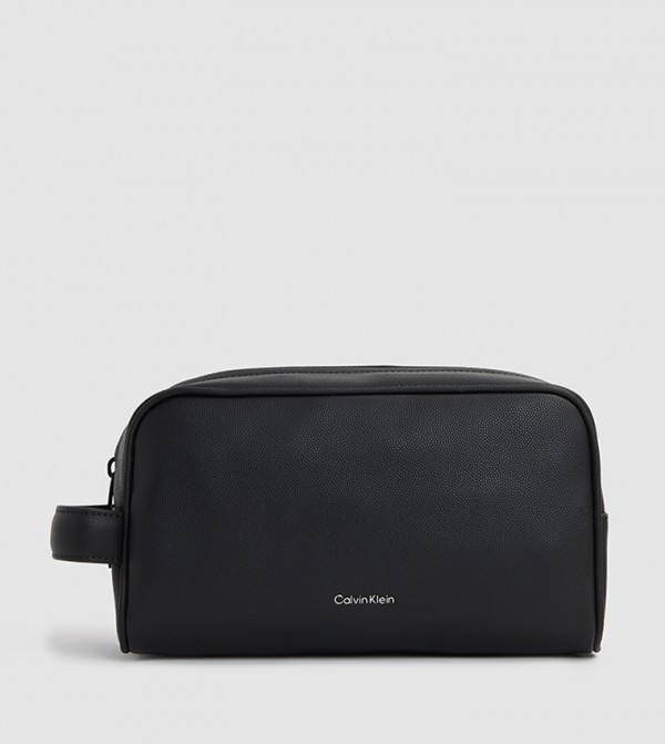 Logo Detail Washbag