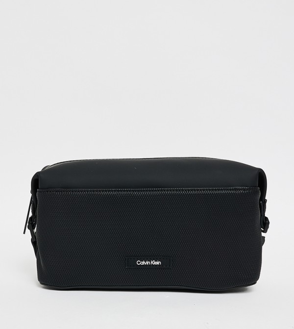 Essential Textured Washbag