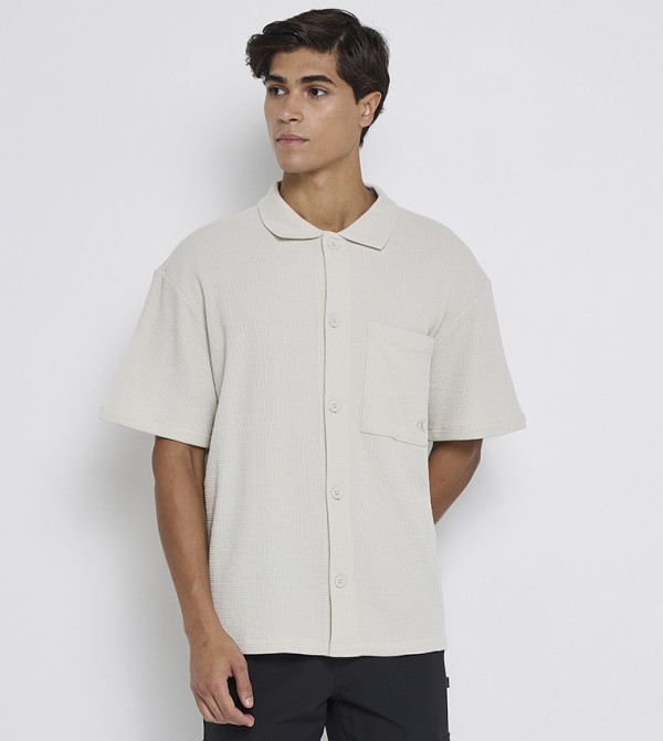 Waffle Knit Short Sleeves Shirt