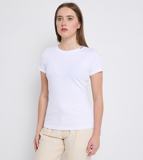 Logo Detail Short Sleeves T-Shirt