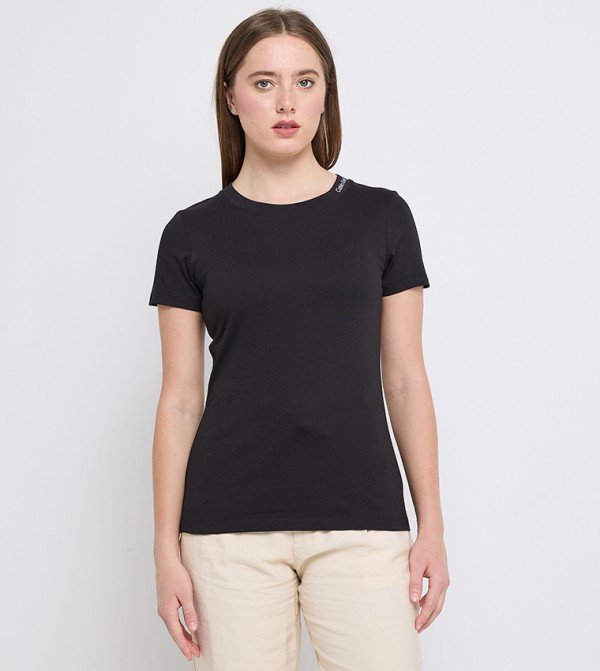 Logo Detail Short Sleeves T-Shirt
