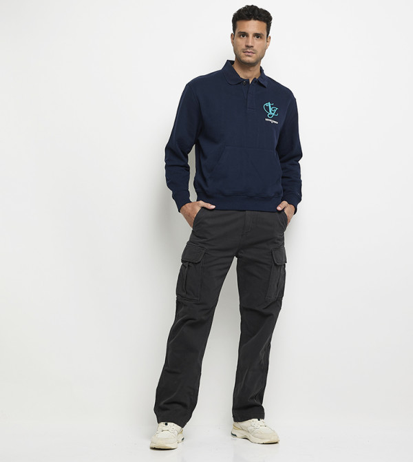 Textured Mid-Rise Cargo Jeans