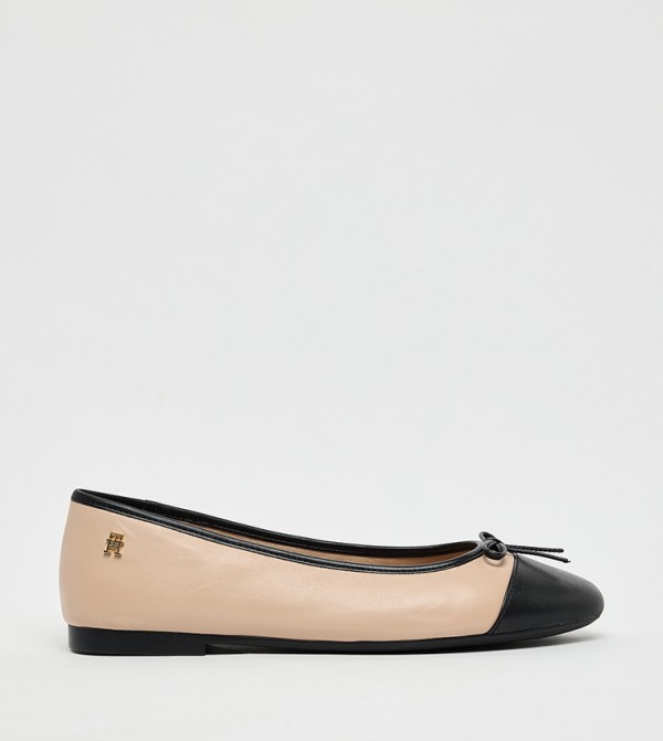 Cap Toe Bow Detail Ballerinas