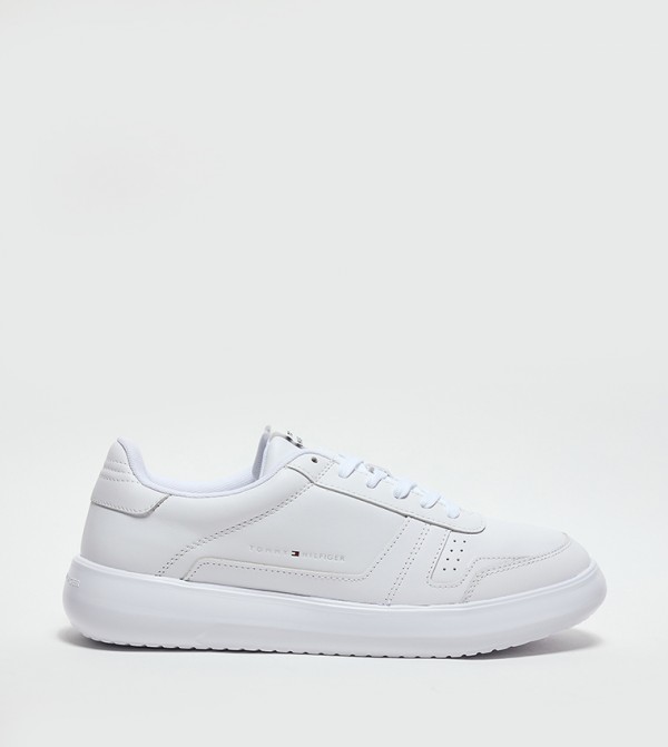 MODERN LIGHTCUP Textured Low-Top Sneakers