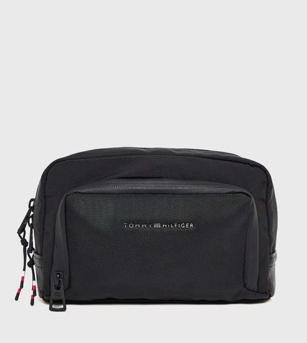 Logo Detail Zippered Toiletry Bag