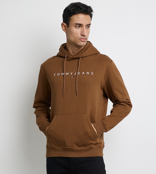 هودي مطرز بالشعار كم طويل 