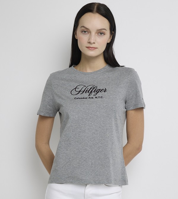 Logo Detail Short Sleeves T-Shirt