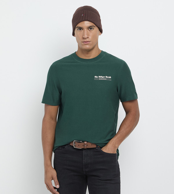 تيشيرت كم قصير بطبعة شعار