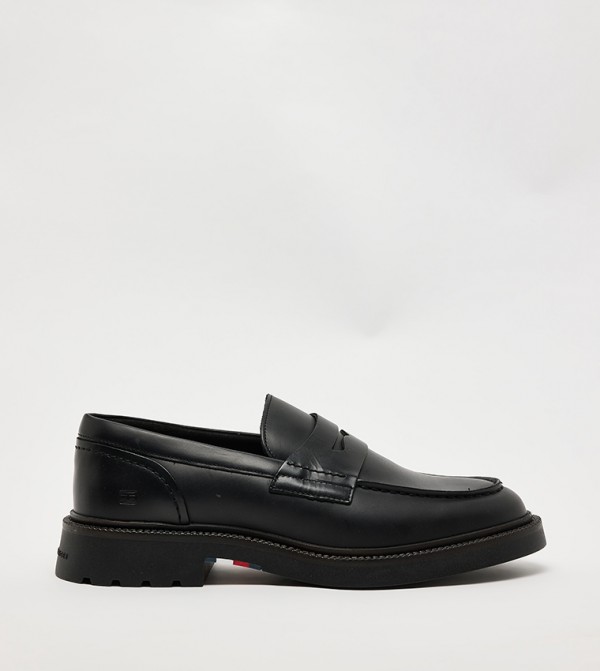 Round Toe Comfort Slip-On Loafers
