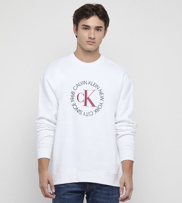 سويتشيرت صوف بطبعة شعار