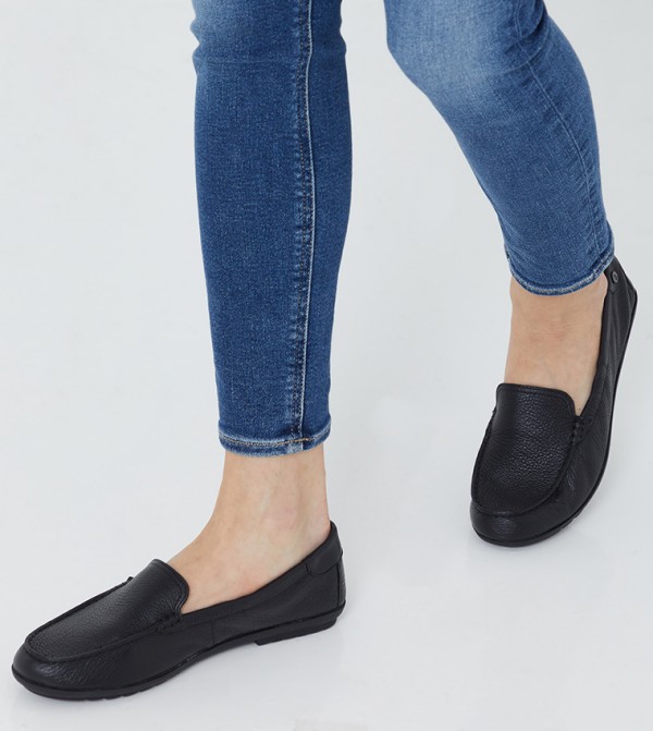 Buy Hush Puppies Aidi Mocc Slipon Black In Black 6thStreet UAE