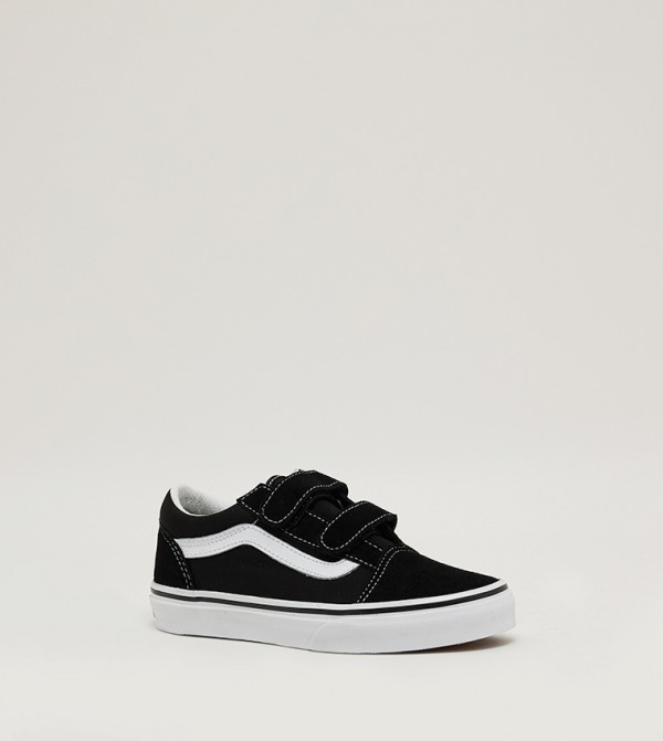 Buy Vans UY Old Skool Velcro Sneakers In Black 6thStreet Saudi