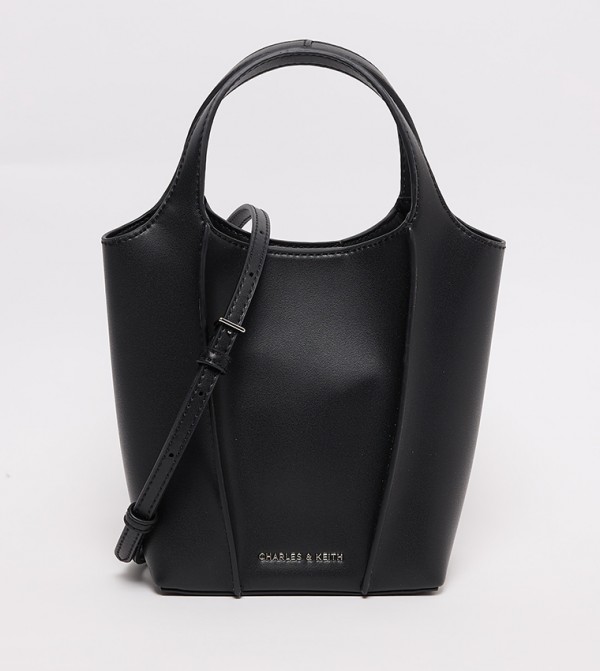 ARLYS Textured Handheld Bag