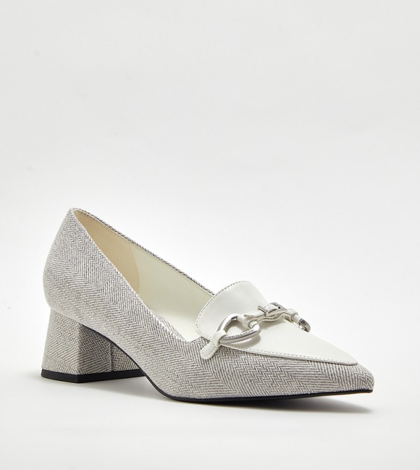 Metal Accent Pointed Toe Heel Pumps