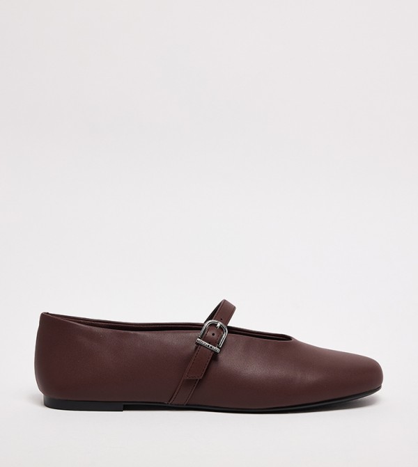 Textured Round Toe Mary Janes
