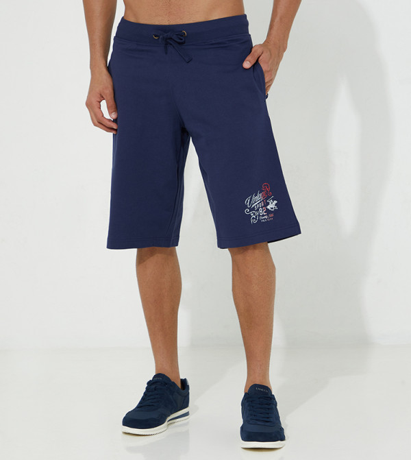 شورت كاجوال بقصة عادية 