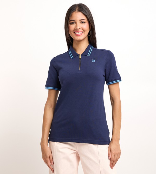 تيشيرت بولو بأكمام قصيرة وتطريز شعار الماركة 