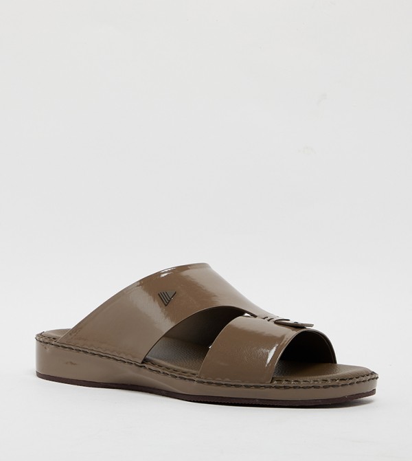 Textured Open-Toe Arabic Sandals