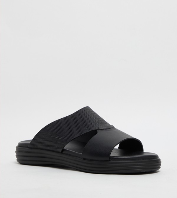 Textured Arabic Sandals