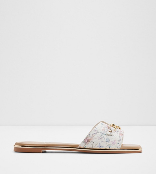 صندل فلات بمقدمة مفتوحة 