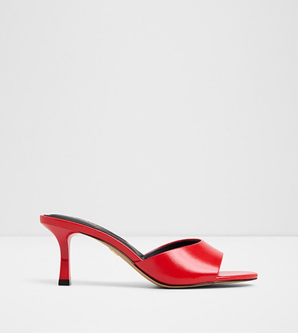 ANNABERAEN Textured Heeled Sandals