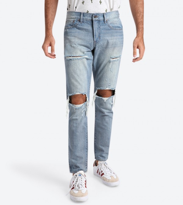 Distressed Button Closure Slim Fit Jeans