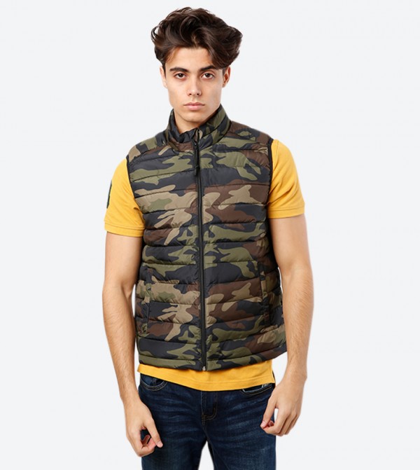 Camouflage sleeveless clearance jacket