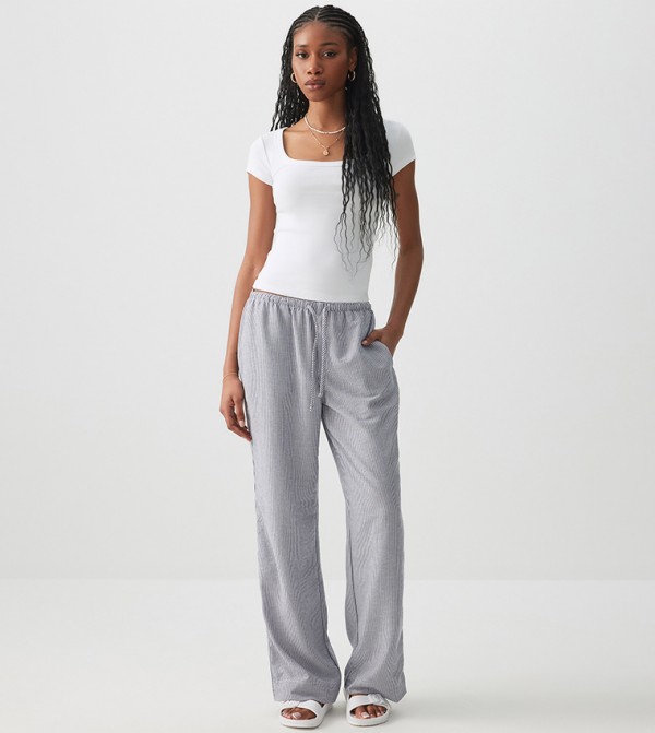 Ribbed Scoop Neck Top