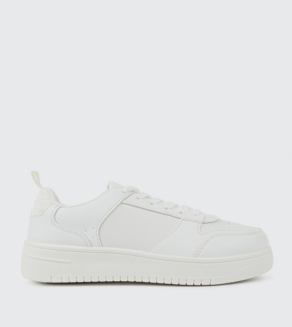 Textured Low-Top Court Sneakers