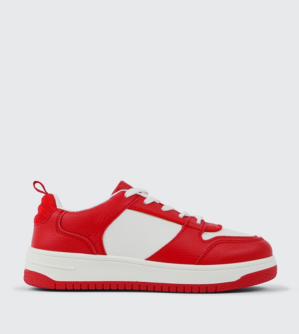 Color Block Low-Top Court Sneakers
