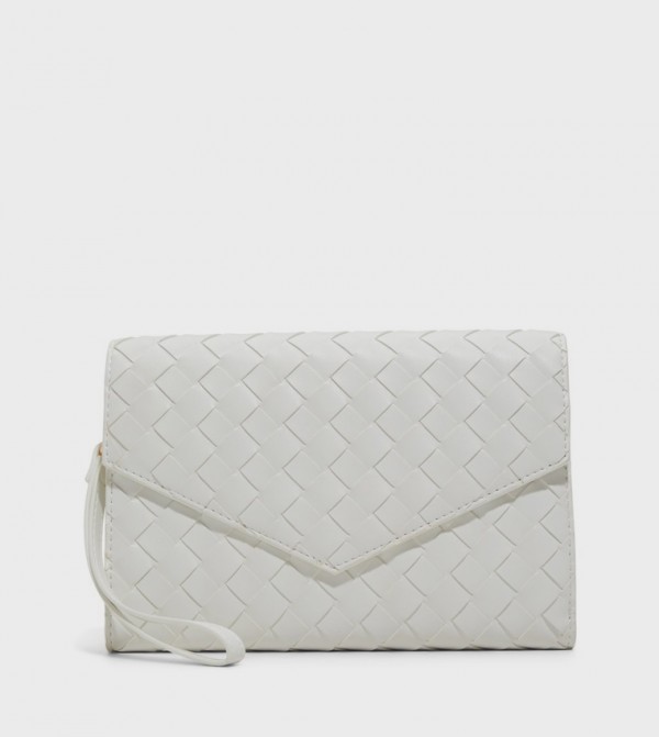 ARIELLEE Textured Wristlet