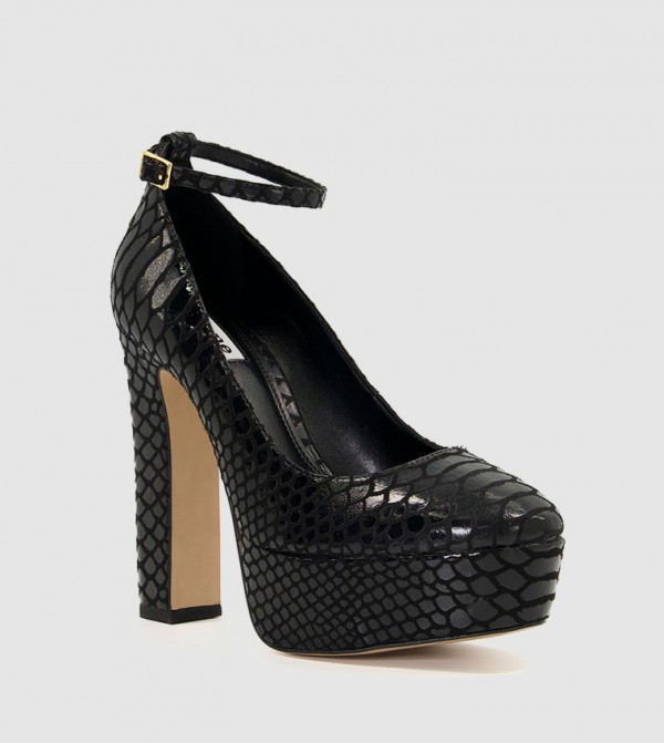 ARTIST Textured Ankle Strap Pumps