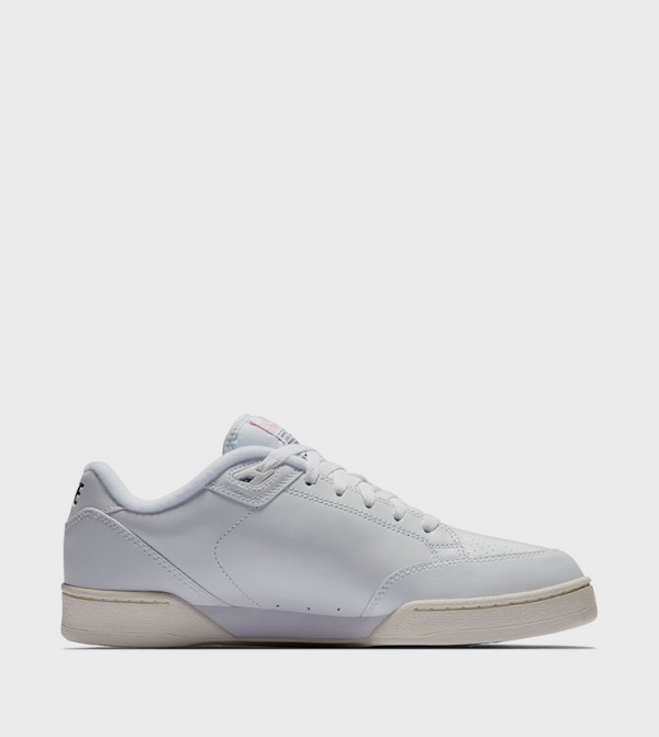AIR WINFLO 11 Low-Top Sneakers