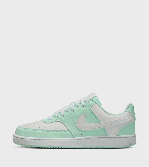 COURT VISION Next Nature Low Top Sneakers