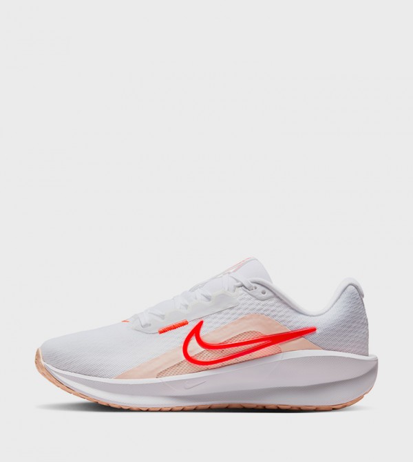 DOWNSHIFTER 13 Lace Up Running Shoes