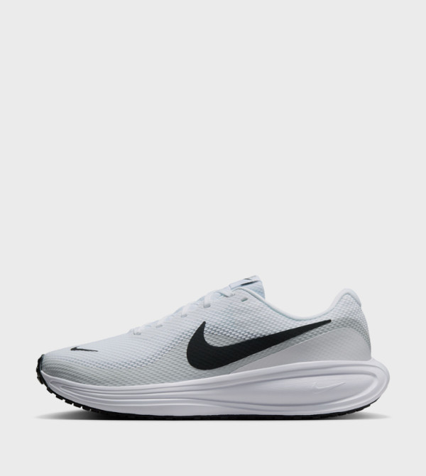 REVOLUTION 8 Running Shoes