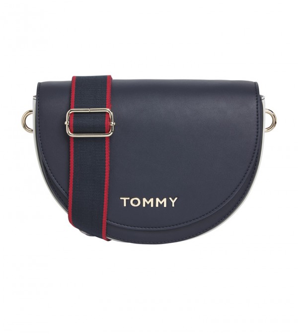 Tommy hilfiger top staple saddle bag