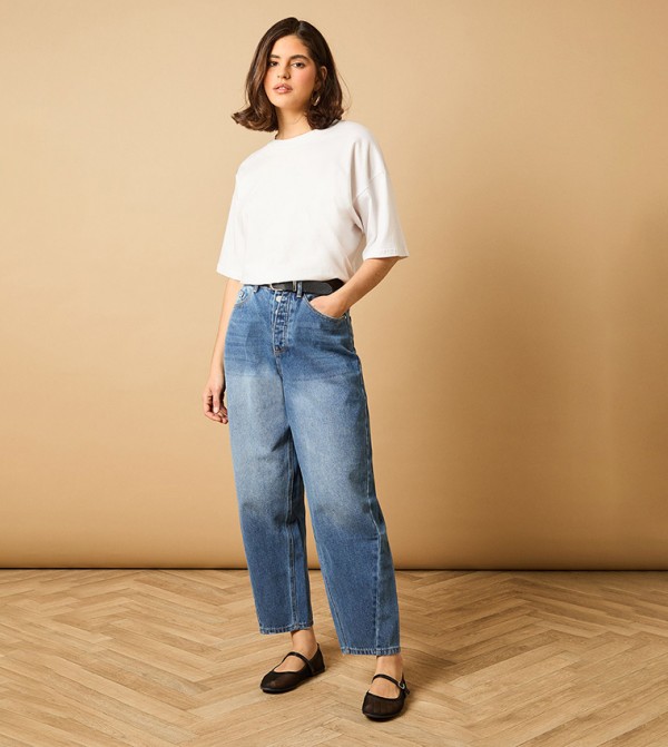 Washed Barrel Fit Jeans