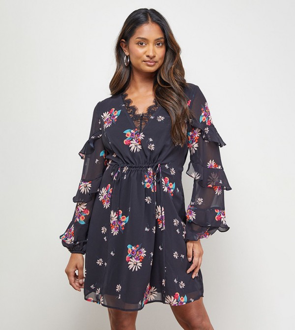 فستان ميني كم مكشكش بطبعة 